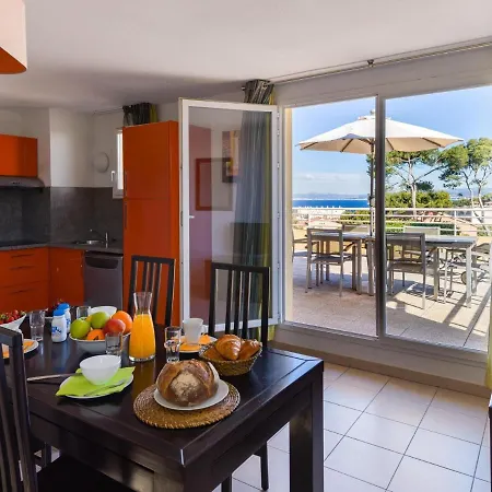 Beautiful With Sea View 아파트 식스포즈레스플라지스